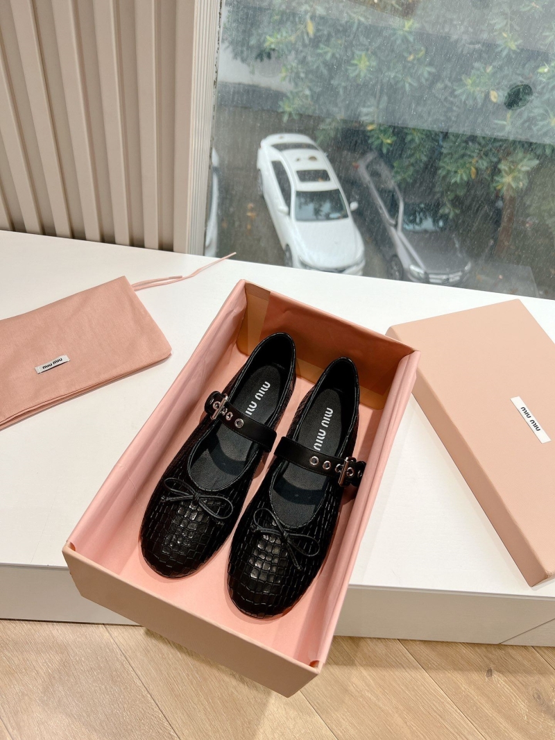 Miu Miu flat shoes